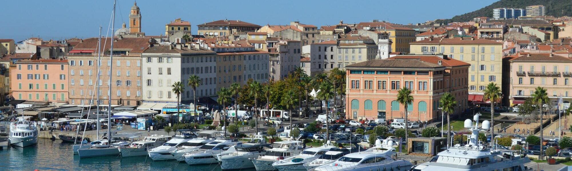 Réserver un taxi à Ajaccio